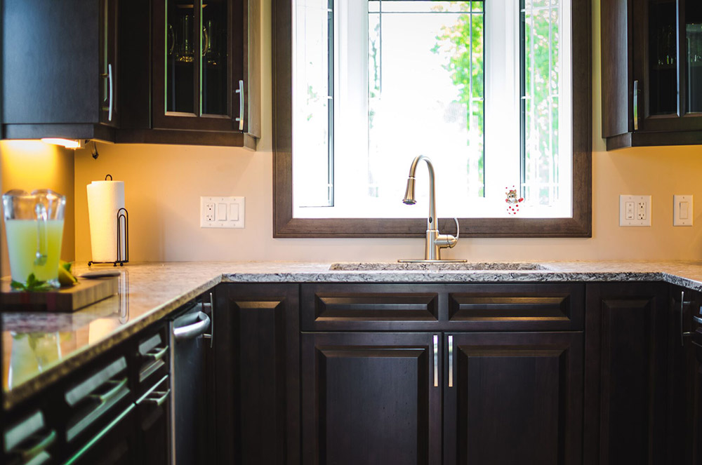 Featured image for “Kitchen Countertops 101: Choosing a Surface Material”