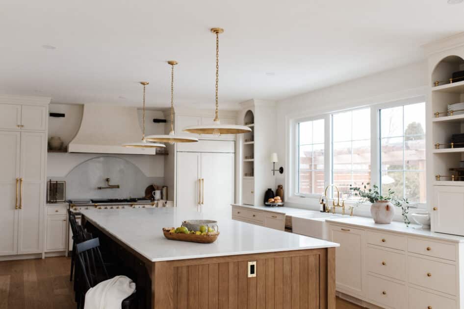 Winnipeg Kitchen Cabinets by Netley Millwork | 168A7473
